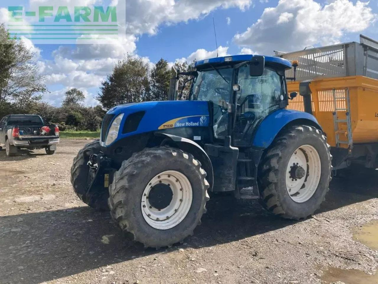 New Holland t7030 power command - Farm tractor: picture 1 New Holland t7030 power command - Farm tractor: picture 1