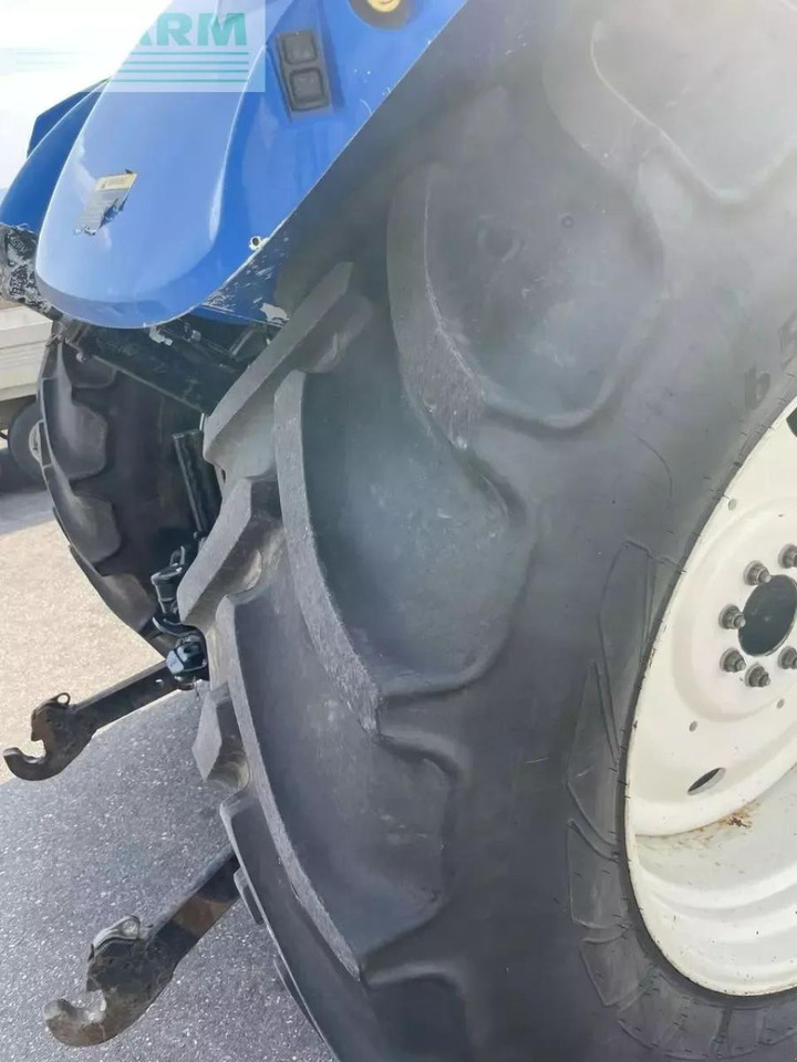New Holland ts135a ( t6070) - Farm tractor: picture 4 New Holland ts135a ( t6070) - Farm tractor: picture 4