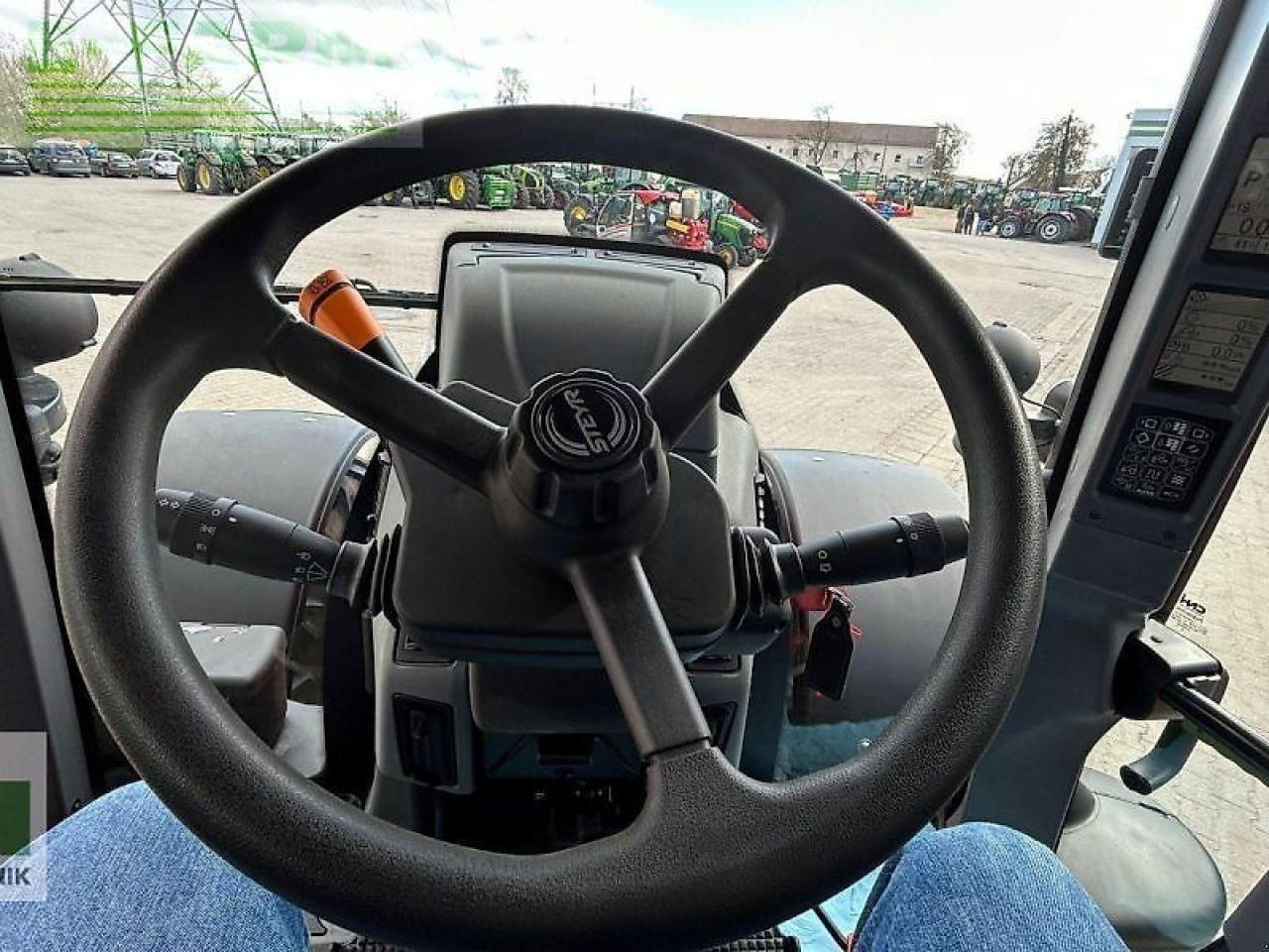 Farm tractor Steyr 6175 impuls cvt CVT: picture 16 Farm tractor Steyr 6175 impuls cvt CVT: picture 16