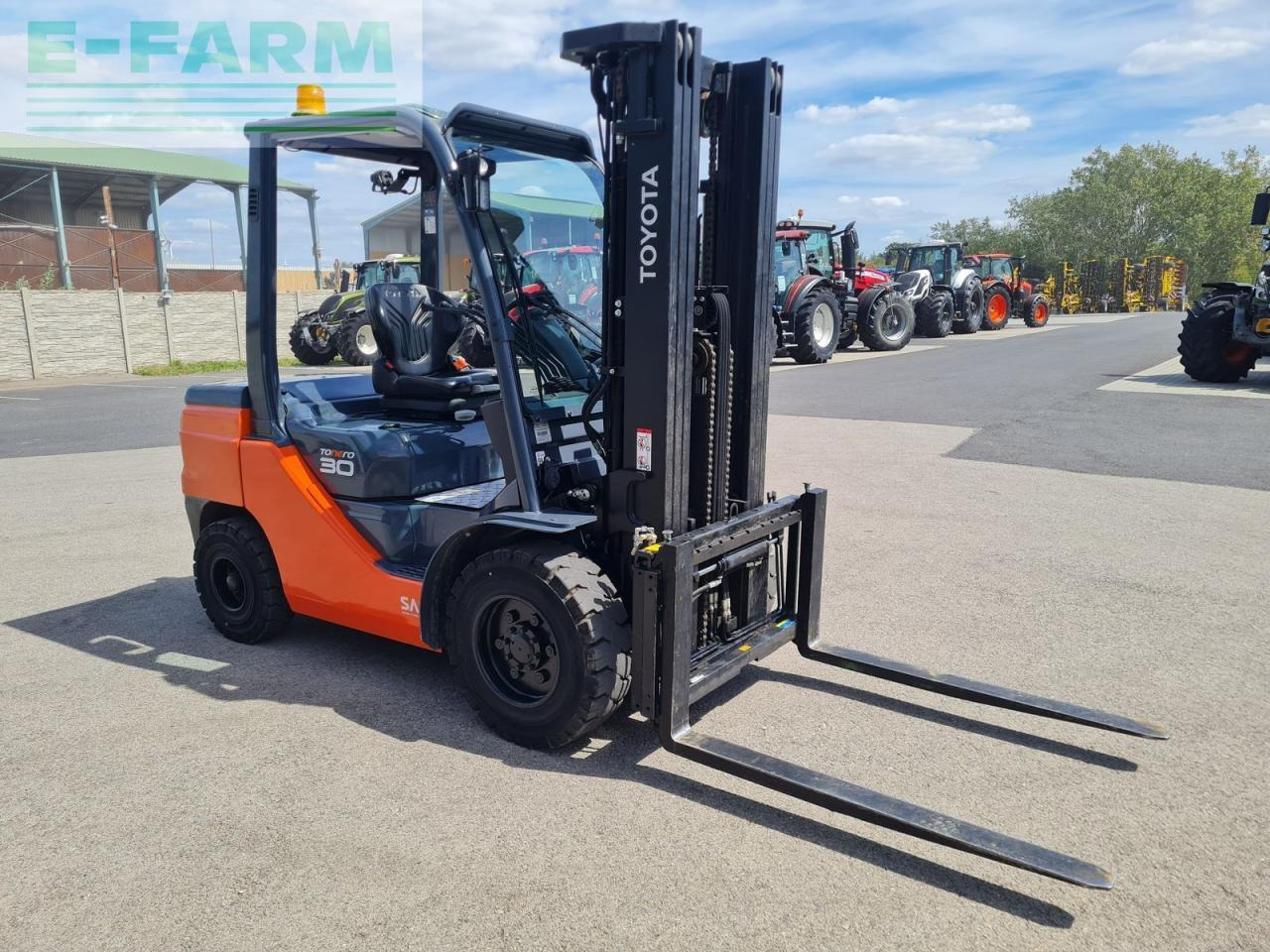 Toyota 52-8fdf30 - Forklift: picture 3 Toyota 52-8fdf30 - Forklift: picture 3