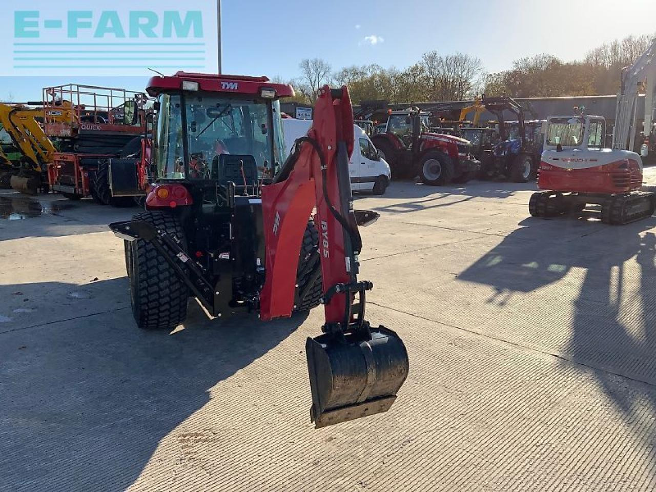 Tym t433 backhoe & loader tractor (st25115) - Farm tractor: picture 5 Tym t433 backhoe & loader tractor (st25115) - Farm tractor: picture 5