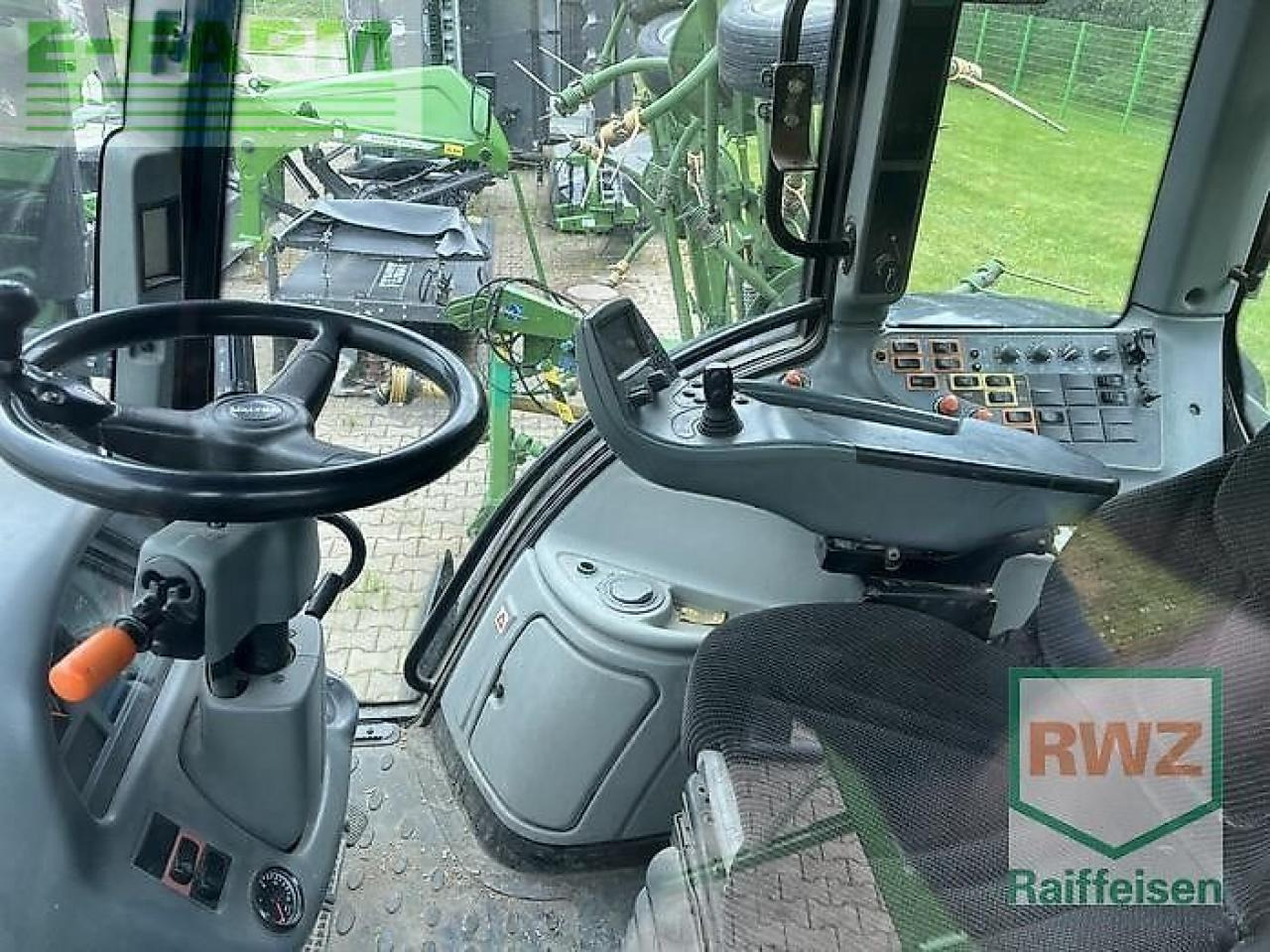 Valtra t202d - Farm tractor: picture 4 Valtra t202d - Farm tractor: picture 4
