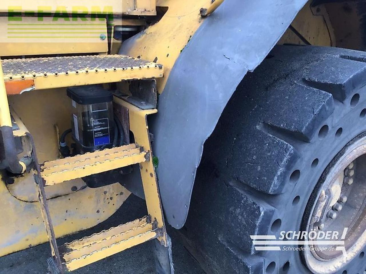 Mini excavator Volvo l 110 e: picture 9