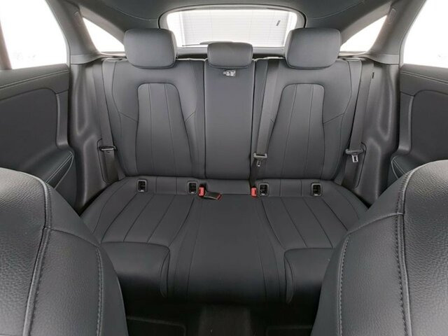 MERCEDES-BENZ CLA 180 Shooting Brake Progressive,Automatik,LED - Car: picture 2 MERCEDES-BENZ CLA 180 Shooting Brake Progressive,Automatik,LED - Car: picture 2