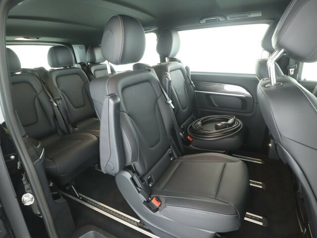 Passenger van, Electric van MERCEDES-BENZ EQV 300 Avantgarde Line,lang,7Sitze,2xKlima,LED: picture 15