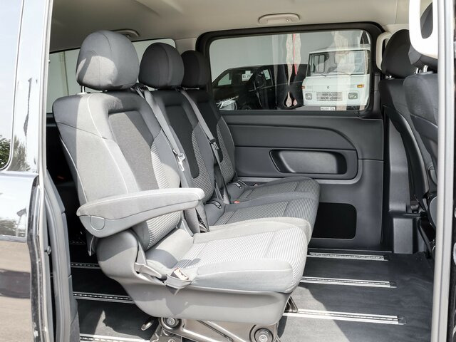 MERCEDES-BENZ EQV 300 Extralang,8Sitze,2elektr.Schiebetür,LED - Minibus, Electric bus: picture 5 MERCEDES-BENZ EQV 300 Extralang,8Sitze,2elektr.Schiebetür,LED - Minibus, Electric bus: picture 5