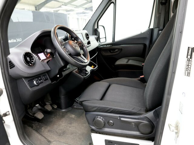 MERCEDES-BENZ Sprinter 314 CDI DOKA,Allrad,Standheizung - Curtain side van, Combi van: picture 2 MERCEDES-BENZ Sprinter 314 CDI DOKA,Allrad,Standheizung - Curtain side van, Combi van: picture 2