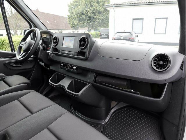MERCEDES-BENZ Sprinter 317 CDI,3665mm,Automatik,Kamera - Panel van: picture 4 MERCEDES-BENZ Sprinter 317 CDI,3665mm,Automatik,Kamera - Panel van: picture 4