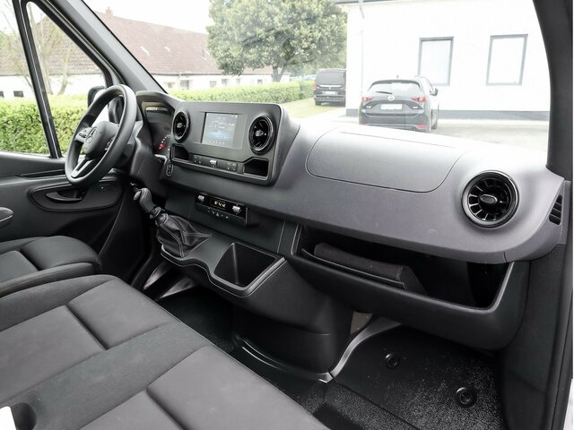 MERCEDES-BENZ Sprinter 317 CDI Kasten,L2H2,MBUX,Kamera - Panel van: picture 4 MERCEDES-BENZ Sprinter 317 CDI Kasten,L2H2,MBUX,Kamera - Panel van: picture 4