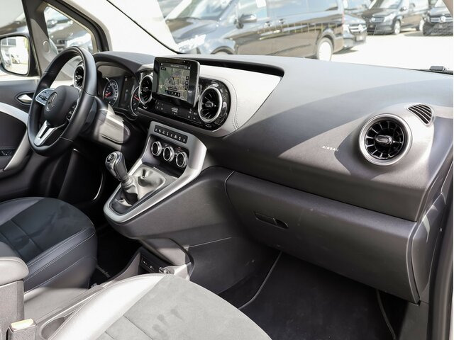 MERCEDES-BENZ T 180 d,Progressive,LED.AHK,MBUX,Navi,Kamera... - Passenger van: picture 4 MERCEDES-BENZ T 180 d,Progressive,LED.AHK,MBUX,Navi,Kamera... - Passenger van: picture 4