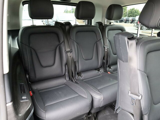 MERCEDES-BENZ V 300 Avantgarde,Extralang,2xSchiebetür el.,AHK... - Passenger van: picture 4 MERCEDES-BENZ V 300 Avantgarde,Extralang,2xSchiebetür el.,AHK... - Passenger van: picture 4