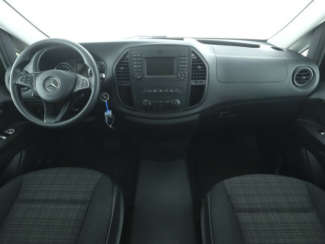 MERCEDES-BENZ Vito 114 TourerPro,Extralang,8Sitzer,Automatik... - Passenger van: picture 2 MERCEDES-BENZ Vito 114 TourerPro,Extralang,8Sitzer,Automatik... - Passenger van: picture 2