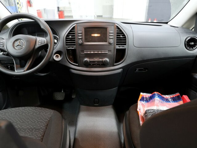 MERCEDES-BENZ Vito 114 TourerPro,lang,Automatik,8Sitze,Kamera... - Passenger van: picture 2 MERCEDES-BENZ Vito 114 TourerPro,lang,Automatik,8Sitze,Kamera... - Passenger van: picture 2