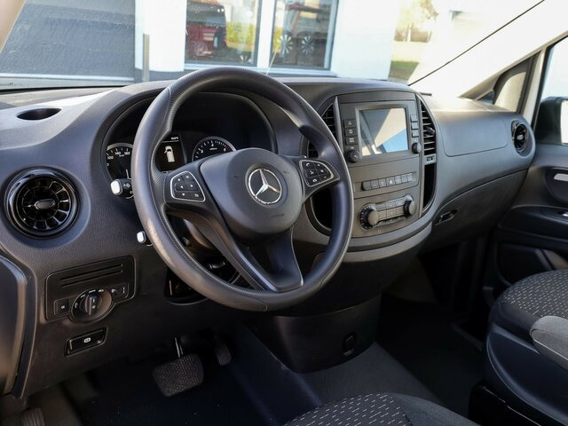 MERCEDES-BENZ Vito 114 TourerPro,lang,Automatik,8Sitze,Kamera... - Passenger van: picture 5 MERCEDES-BENZ Vito 114 TourerPro,lang,Automatik,8Sitze,Kamera... - Passenger van: picture 5