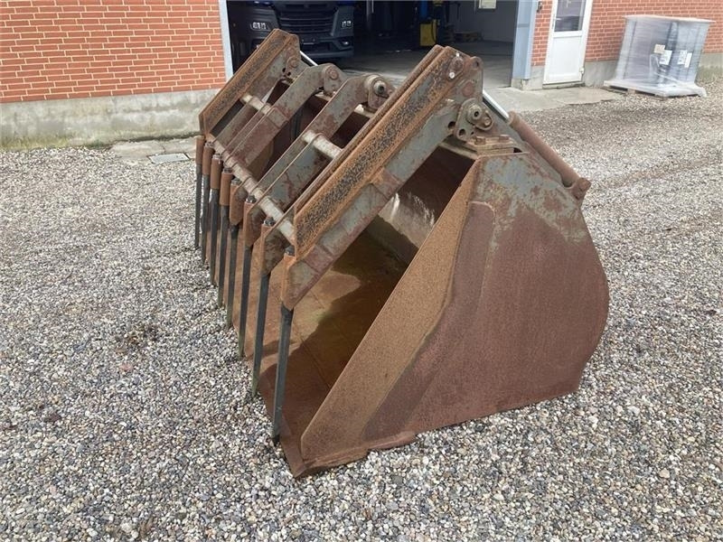 Kirk SILOSKOVL MED VOLVOBESLAG - Silage equipment: picture 2 Kirk SILOSKOVL MED VOLVOBESLAG - Silage equipment: picture 2