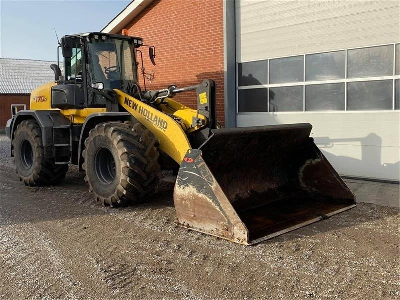 New Holland W170D lang arm - Wheel loader: picture 4 New Holland W170D lang arm - Wheel loader: picture 4
