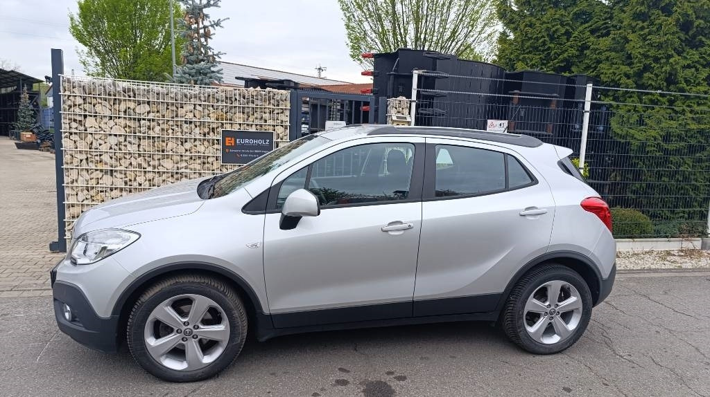 Opel Mokka 1.7 CDTI, Klima, Allrad (4x4), Webasto - Car: picture 2 Opel Mokka 1.7 CDTI, Klima, Allrad (4x4), Webasto - Car: picture 2