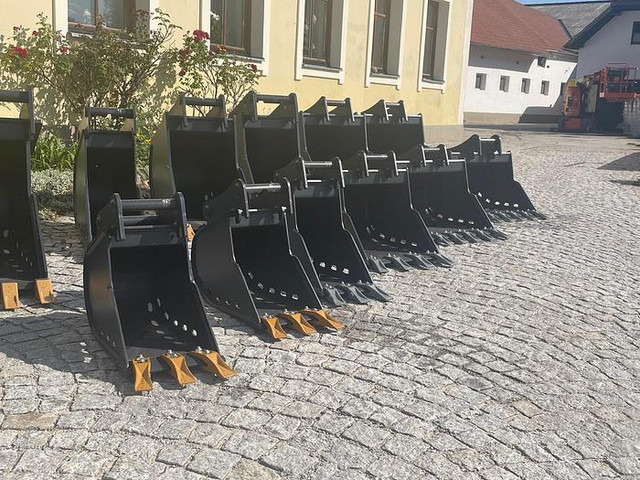 Big Tieflöffel 30 cm mit Lehnhoff MS03 Symlock Aufnahme - Bucket: picture 4 Big Tieflöffel 30 cm mit Lehnhoff MS03 Symlock Aufnahme - Bucket: picture 4