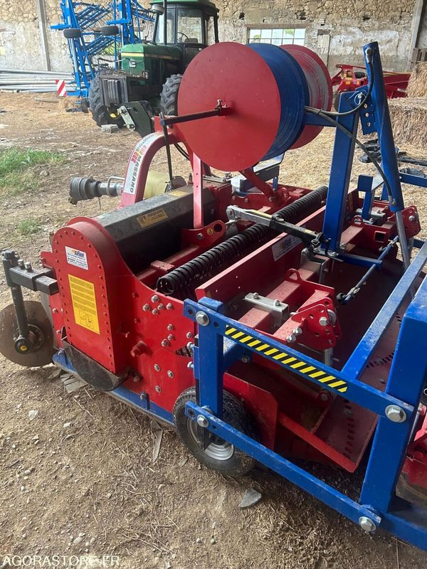Enfouisseuse/butteuse massano type rotostone RSC185 GCB DID - Agricultural machinery: picture 2 Enfouisseuse/butteuse massano type rotostone RSC185 GCB DID - Agricultural machinery: picture 2