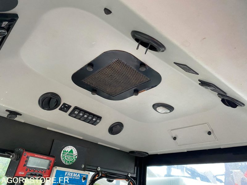 PULVE AUTOMOTEUR FREMA SATURNE - 2013 - Agricultural machinery: picture 5 PULVE AUTOMOTEUR FREMA SATURNE - 2013 - Agricultural machinery: picture 5