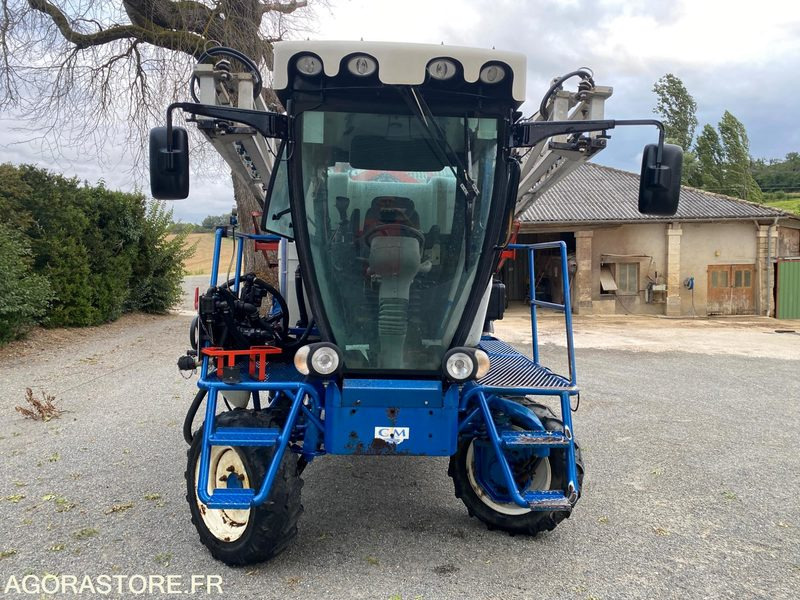 PULVE AUTOMOTEUR FREMA SATURNE - 2013 - Agricultural machinery: picture 2 PULVE AUTOMOTEUR FREMA SATURNE - 2013 - Agricultural machinery: picture 2