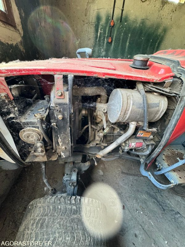 TRACTEUR MASSEY FERGUSON POUR PIECES - Agricultural machinery: picture 2 TRACTEUR MASSEY FERGUSON POUR PIECES - Agricultural machinery: picture 2