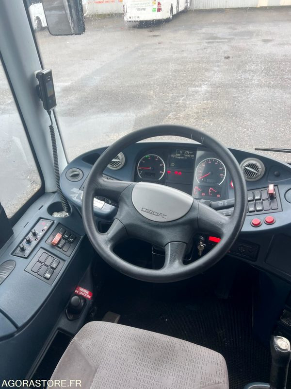 Autocar NEOPLAN Trendliner Type : N3516C - 2006 - 550 00KM - Coach: picture 4 Autocar NEOPLAN Trendliner Type : N3516C - 2006 - 550 00KM - Coach: picture 4