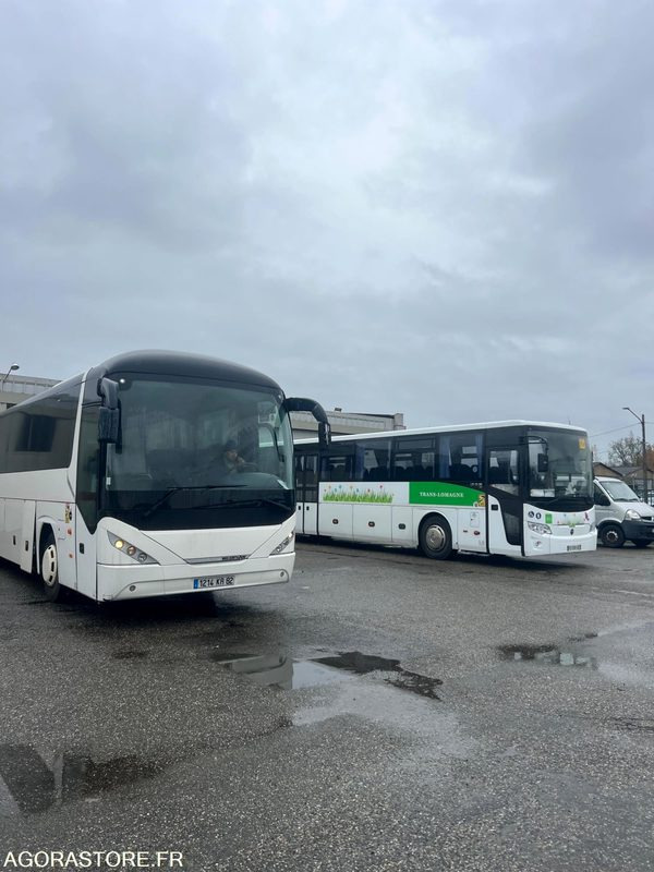 Autocar NEOPLAN Trendliner Type : N3516C - 2006 - 550 00KM - Coach: picture 1 Autocar NEOPLAN Trendliner Type : N3516C - 2006 - 550 00KM - Coach: picture 1