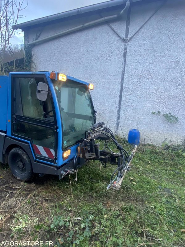 Road sweeper BALAYEUSE SCHMIDT SWINGO 2001+ UNE BALAYEUSE BOSCHUNG 2001: picture 6 Road sweeper BALAYEUSE SCHMIDT SWINGO 2001+ UNE BALAYEUSE BOSCHUNG 2001: picture 6