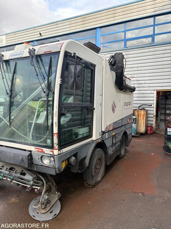BALAYEUSE SCMIDT CLEANGO 500 AM 2013 N°VIN : WSVS2P1P204510198 - Road sweeper: picture 3 BALAYEUSE SCMIDT CLEANGO 500 AM 2013 N°VIN : WSVS2P1P204510198 - Road sweeper: picture 3