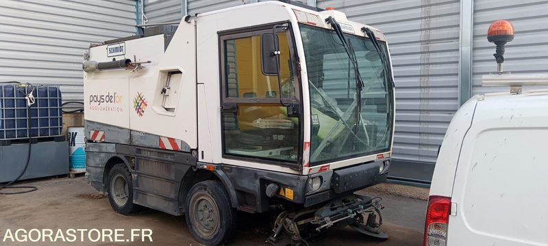 BALAYEUSE SCMIDT CLEANGO 500 AM 2013 N°VIN : WSVS2P1P204510198 - Road sweeper: picture 1 BALAYEUSE SCMIDT CLEANGO 500 AM 2013 N°VIN : WSVS2P1P204510198 - Road sweeper: picture 1