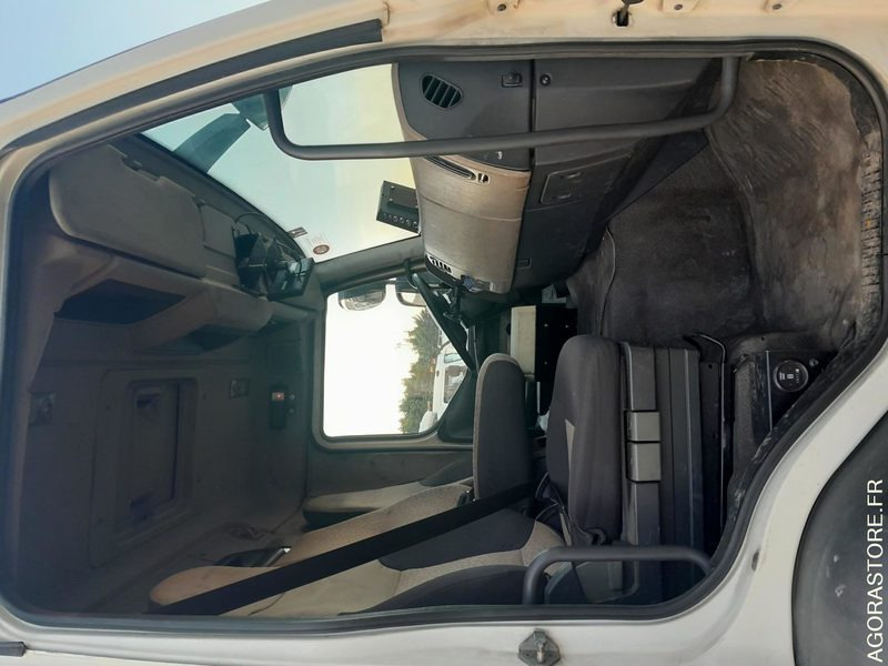 BENNE GRUE RENAULT GO (1571-VPIDF) - Garbage truck: picture 2 BENNE GRUE RENAULT GO (1571-VPIDF) - Garbage truck: picture 2