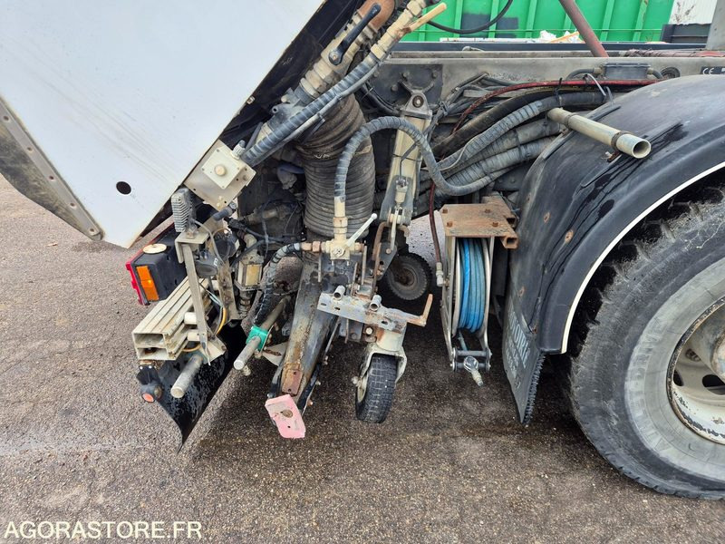 Road sweeper Balayeuse Eurovoirie Optifant 70 TA THP - 2012 - 242 000 heures: picture 15