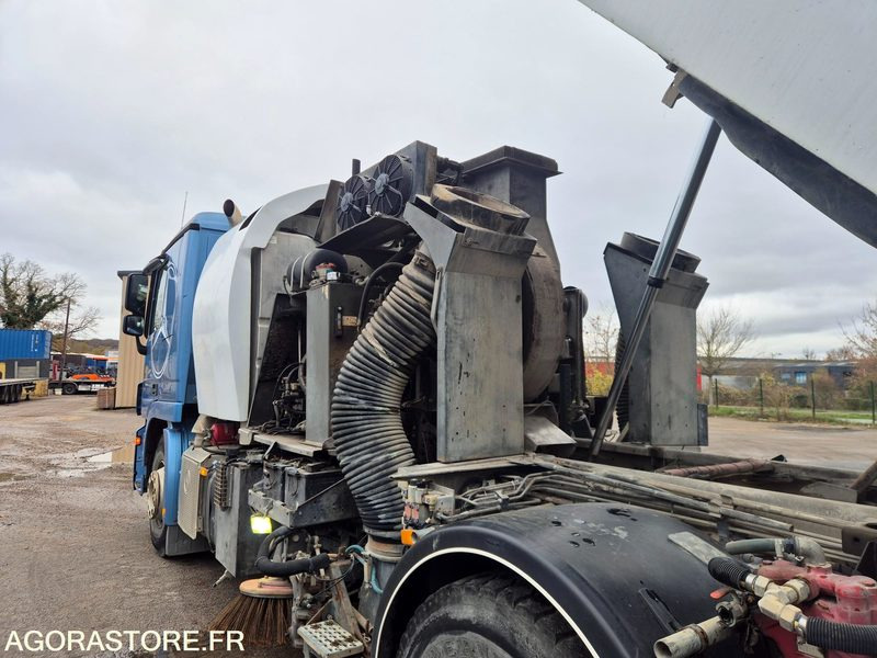 Road sweeper Balayeuse Eurovoirie Optifant 70 TA THP - 2012 - 242 000 heures: picture 6