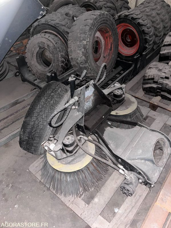 Balayeuse + Kit Salage EGHOLM - Road sweeper: picture 4 Balayeuse + Kit Salage EGHOLM - Road sweeper: picture 4