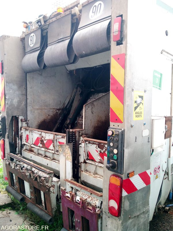 Bom Renault 320DXI - Garbage truck: picture 5 Bom Renault 320DXI - Garbage truck: picture 5