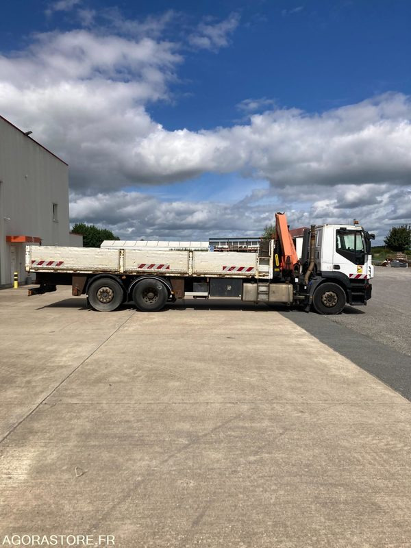 CAMION PLATEAU 6x2 IVECO STRALIS 260S31 + GRUE PK15500 - Année 2008 - 483 000 km - Dropside/ Flatbed truck, Crane truck: picture 4 CAMION PLATEAU 6x2 IVECO STRALIS 260S31 + GRUE PK15500 - Année 2008 - 483 000 km - Dropside/ Flatbed truck, Crane truck: picture 4