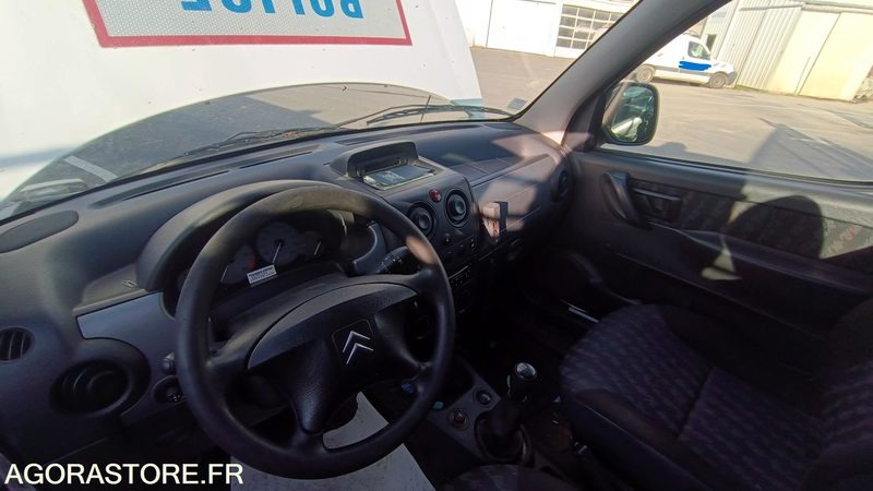Panel van CITROËN BERLINGO: picture 7