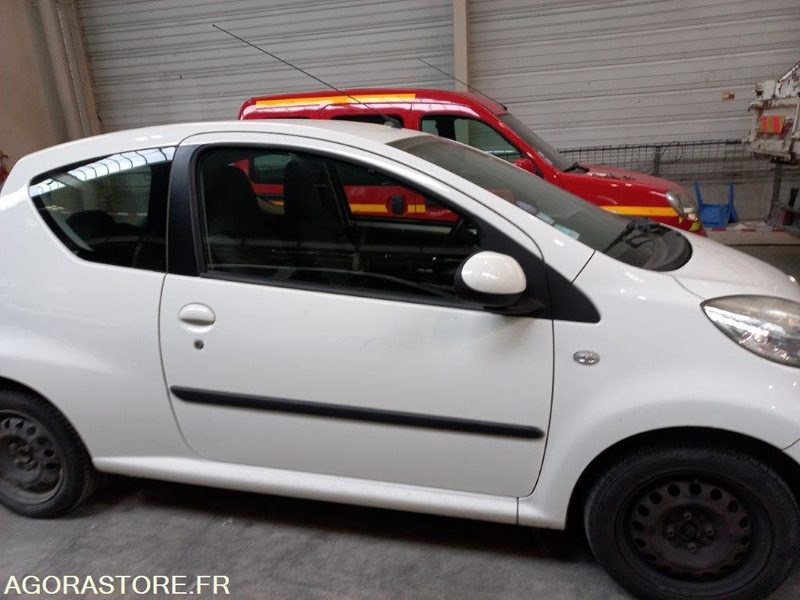 CITROEN C1 BZ-465-HS - Car: picture 4 CITROEN C1 BZ-465-HS - Car: picture 4