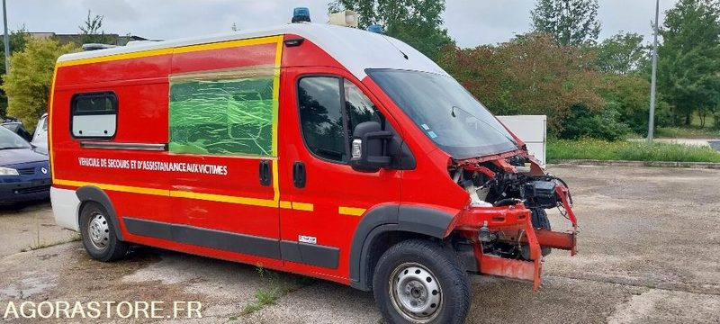 CITROEN JUMPER NON ROULANT - Ambulance: picture 3 CITROEN JUMPER NON ROULANT - Ambulance: picture 3