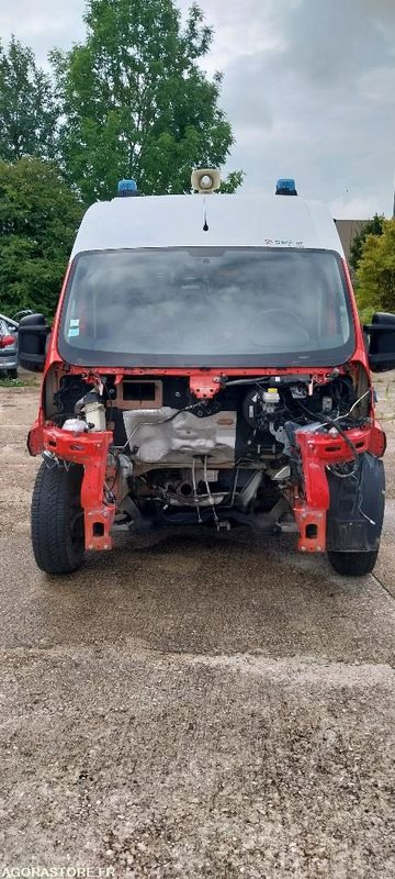 CITROEN JUMPER NON ROULANT - Ambulance: picture 2 CITROEN JUMPER NON ROULANT - Ambulance: picture 2