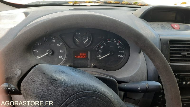 CITROEN JUMPY AE 664 EH (289085 km) - Panel van: picture 3 CITROEN JUMPY AE 664 EH (289085 km) - Panel van: picture 3