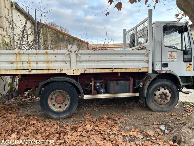 Camion IVECO - Dropside/ Flatbed truck: picture 4 Camion IVECO - Dropside/ Flatbed truck: picture 4