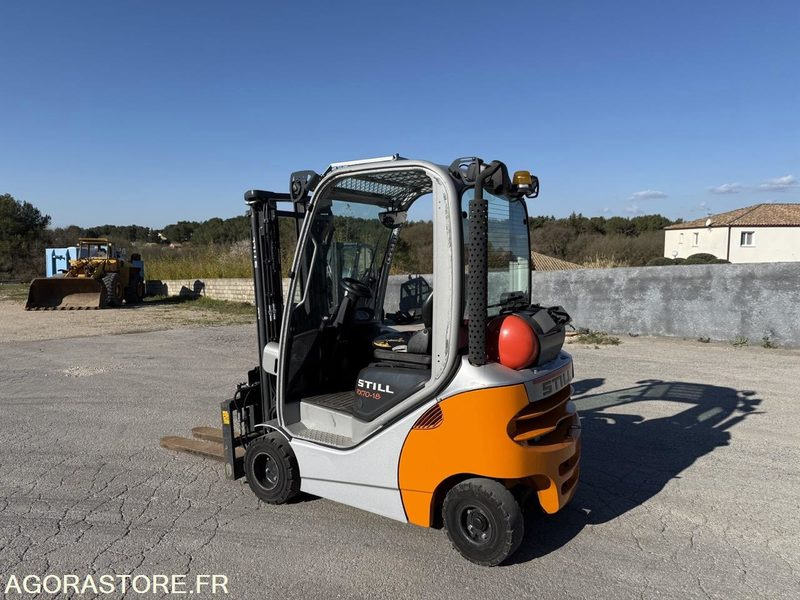 Chariot élévateur STILL - LPG forklift: picture 2 Chariot élévateur STILL - LPG forklift: picture 2