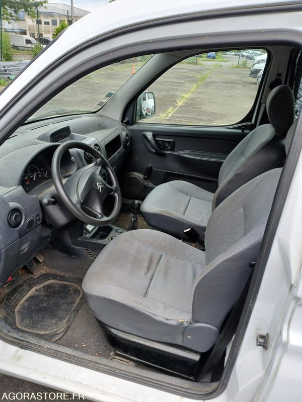 Citroën Berlingo (50304) - Small van: picture 4 Citroën Berlingo (50304) - Small van: picture 4