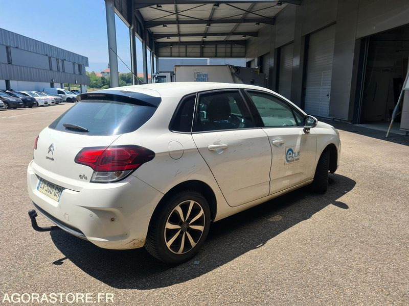 Citroën C4 EV-500-GR - véhicule non roulant - Car: picture 2 Citroën C4 EV-500-GR - véhicule non roulant - Car: picture 2