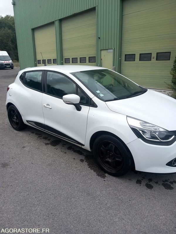 Clio IV essence - Car: picture 2 Clio IV essence - Car: picture 2