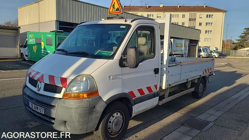 Renault Master - 2006 - 43287kms - 196ARM67 - Commercial vehicle: picture 3 Renault Master - 2006 - 43287kms - 196ARM67 - Commercial vehicle: picture 3