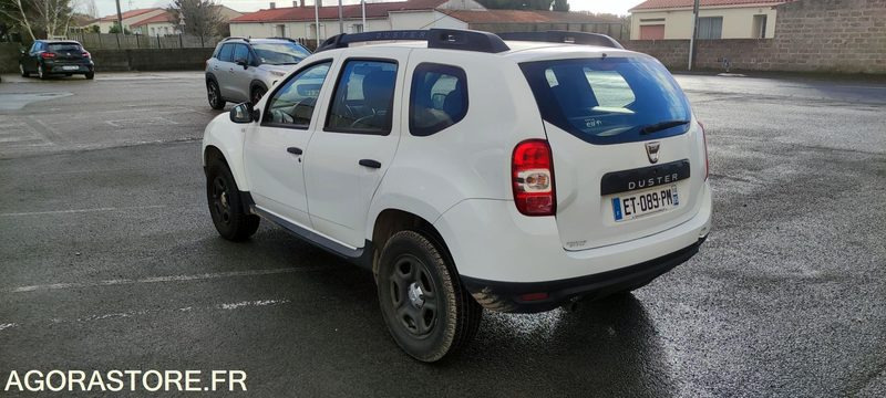 DACIA DUSTER - Car: picture 4 DACIA DUSTER - Car: picture 4