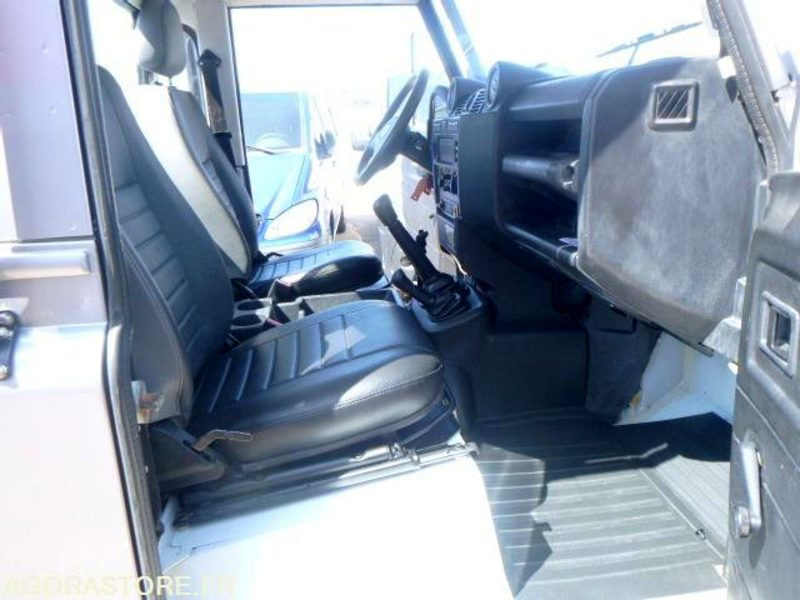 DEFENDER -Land Rover - 2011 - 131930km - 122ch - SUV: picture 5 DEFENDER -Land Rover - 2011 - 131930km - 122ch - SUV: picture 5